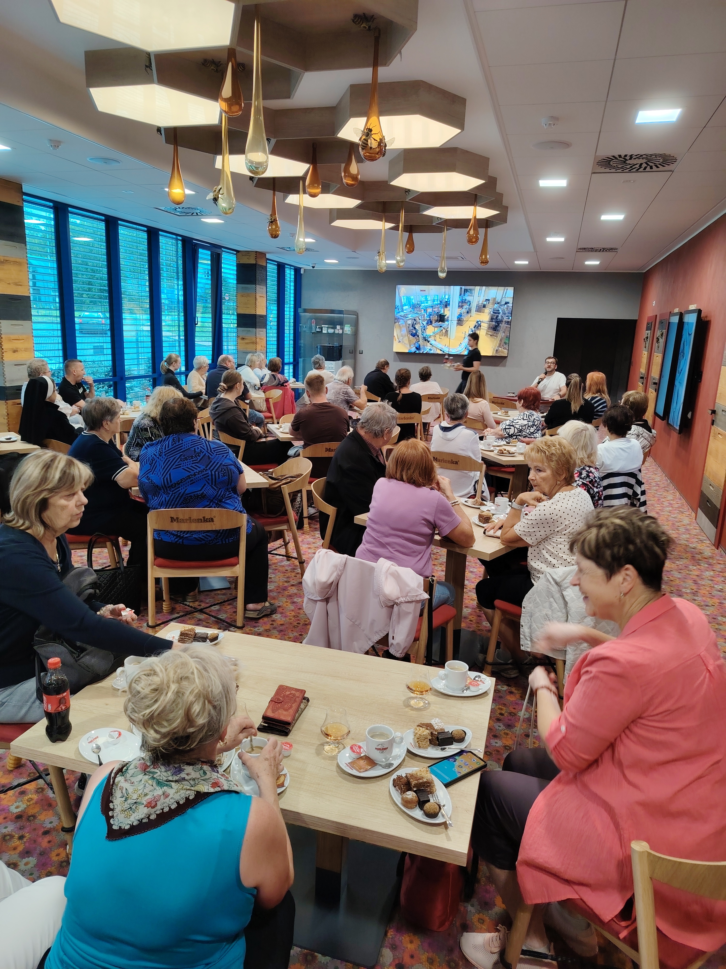 Září - Marlenka 6